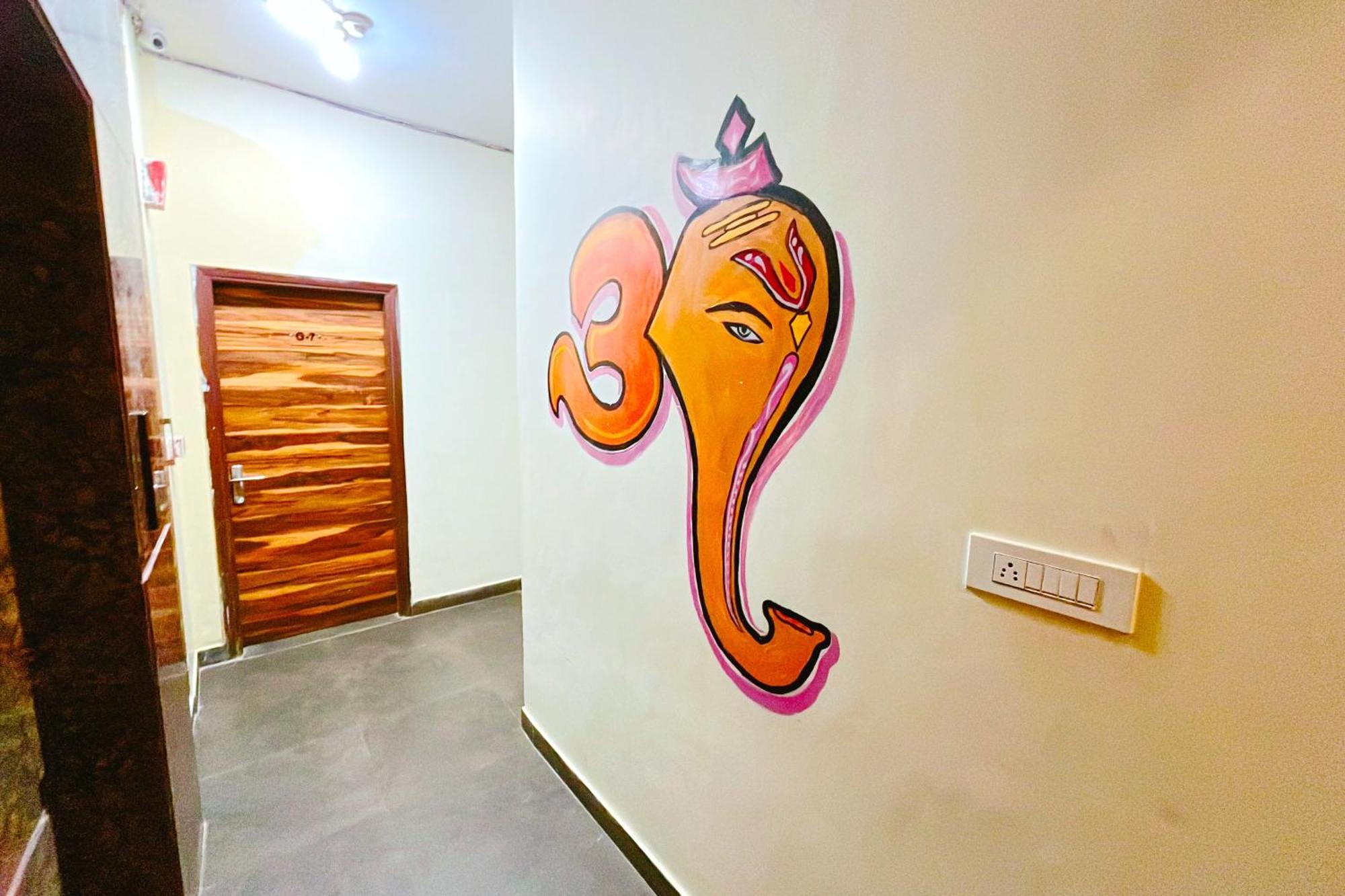 Ganga Ashoka Hotel Rishīkesh Екстериор снимка